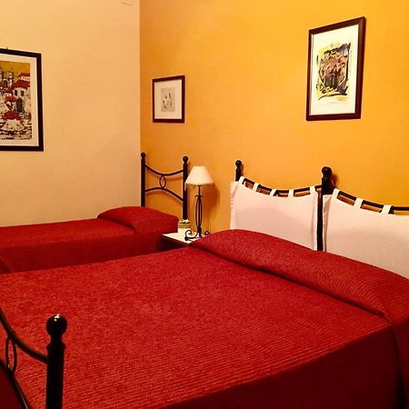 A Casa Di Mamma Otel Milazzo Dış mekan fotoğraf